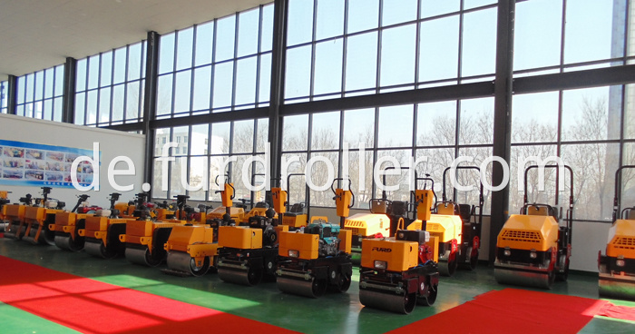 vibratory road roller